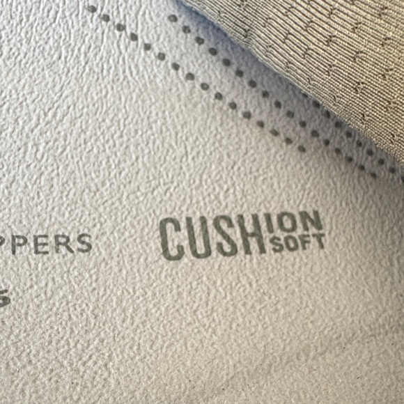 Clarks Women's cloud steppers Sandals in Gray - Picture 9 of 16